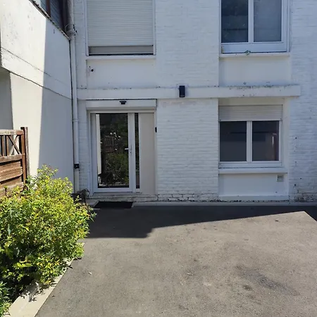 Cosy Entier Et Parking Prive Sur Place A 5min De Lille Et 10 Min Du Stade Pierre Mauroy *